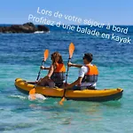 Stlocavoile 2, Seuls à Bord D Un Voilier Dans Le Golfe *