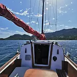 Stlocavoile 2, Seuls à Bord D Un Voilier Dans Le Golfe Porto-Vecchio (Corsica)
