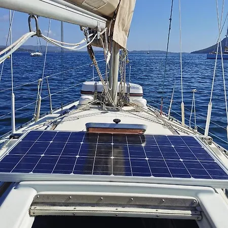 Stlocavoile 2, Seuls A Bord D Un Voilier Dans Le Golfe Bådhotel