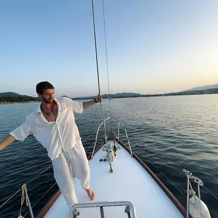Bådhotel Stlocavoile 2, Seuls A Bord D Un Voilier Dans Le Golfe *