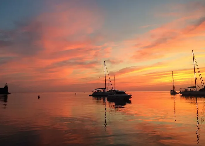 Stlocavoile 2, Seuls A Bord D Un Voilier Dans Le Golfe