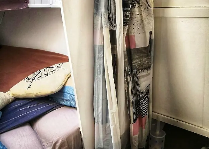 Stlocavoile 2, Seuls A Bord D Un Voilier Dans Le Golfe 船上ホテル *